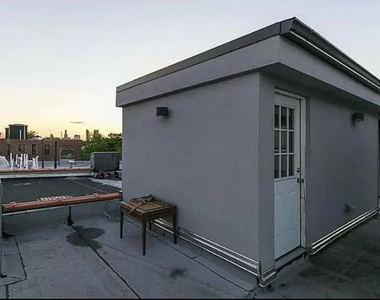 321 Putnam Avenue - Photo Thumbnail 8