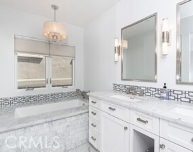214 Marguerite Avenue - Photo Thumbnail 8