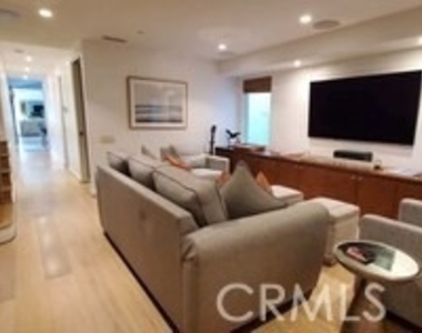 214 Marguerite Avenue - Photo Thumbnail 13