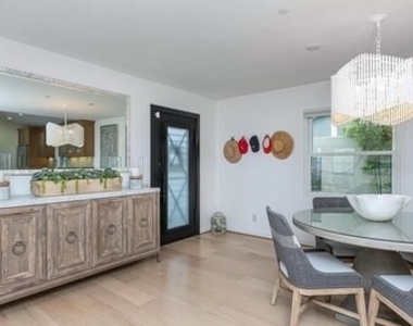 214 Marguerite Avenue - Photo Thumbnail 4