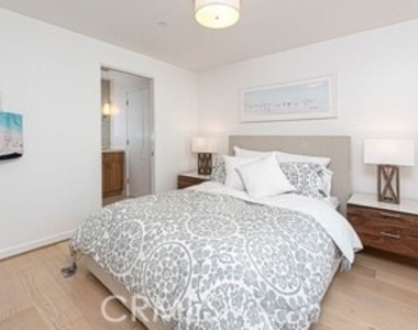 214 Marguerite Avenue - Photo Thumbnail 15