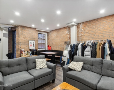 332 E 19th St - Photo Thumbnail 1