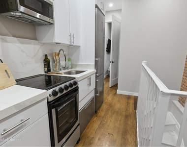 332 E 19th St - Photo Thumbnail 2