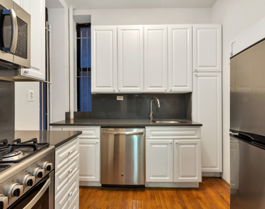 West 45th Street - Photo Thumbnail 0