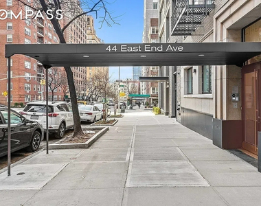 44 E End Avenue - Photo Thumbnail 10