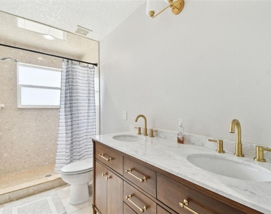 16033 Gulf Boulevard - Photo Thumbnail 48