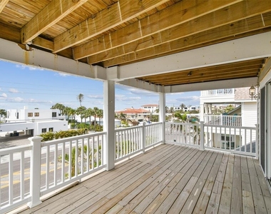 16033 Gulf Boulevard - Photo Thumbnail 57