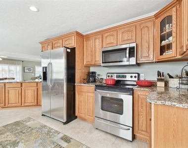 16033 Gulf Boulevard - Photo Thumbnail 19