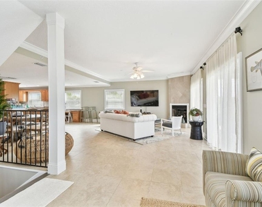 16033 Gulf Boulevard - Photo Thumbnail 2