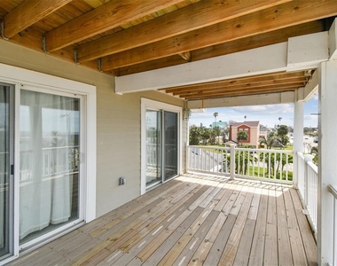16033 Gulf Boulevard - Photo Thumbnail 56