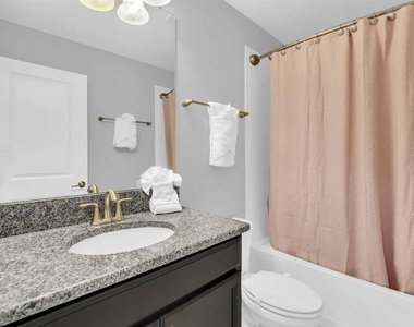 5504 Solterra Circle - Photo Thumbnail 22