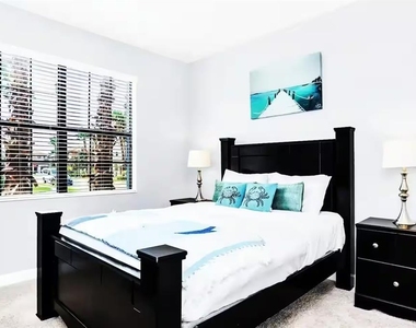 5504 Solterra Circle - Photo Thumbnail 28