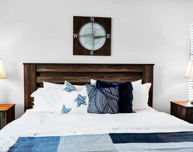 5504 Solterra Circle - Photo Thumbnail 17