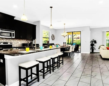 5504 Solterra Circle - Photo Thumbnail 2