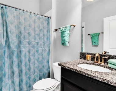 5504 Solterra Circle - Photo Thumbnail 23