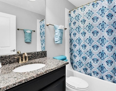5504 Solterra Circle - Photo Thumbnail 27