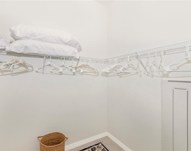 17475 Jadestone Court - Photo Thumbnail 23