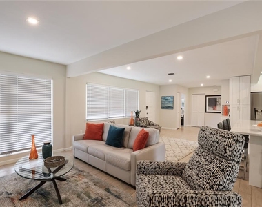 2266 Clematis Street - Photo Thumbnail 9