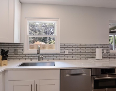 2266 Clematis Street - Photo Thumbnail 6