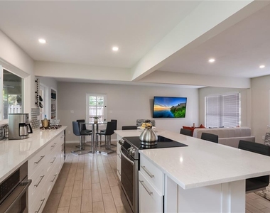 2266 Clematis Street - Photo Thumbnail 5