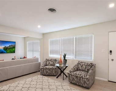 2266 Clematis Street - Photo Thumbnail 10