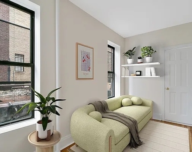 17 Greenwich Avenue - Photo Thumbnail 4