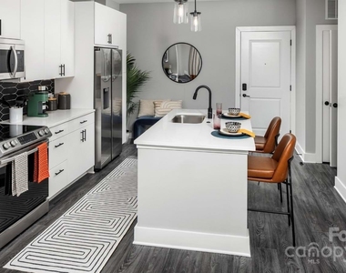 1015 N Alexander Street - Photo Thumbnail 29
