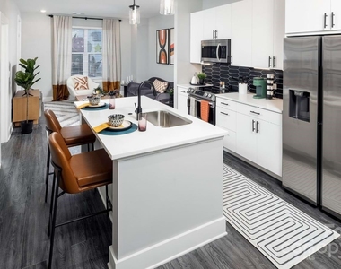 1015 N Alexander Street - Photo Thumbnail 10