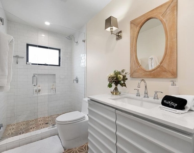 5080 Carlsbad Blvd - Photo Thumbnail 30