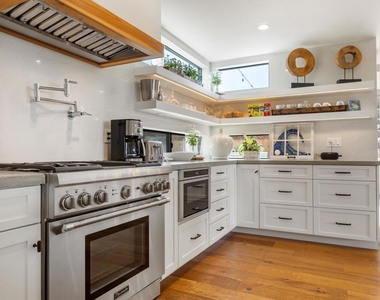 5080 Carlsbad Blvd - Photo Thumbnail 7