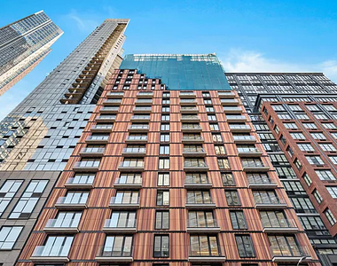 570 Fulton Street - Photo Thumbnail 6