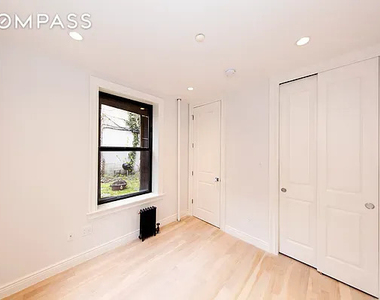 51 W 11th Street - Photo Thumbnail 5