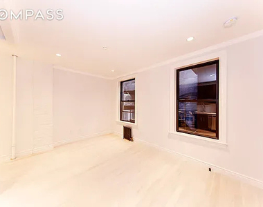 51 W 11th Street - Photo Thumbnail 2
