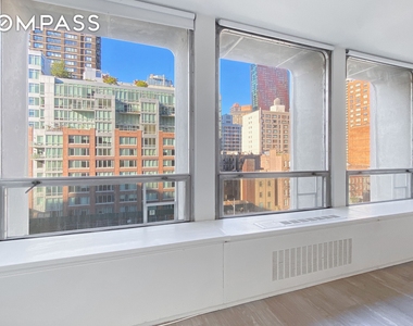 300 E 33rd Street - Photo Thumbnail 2