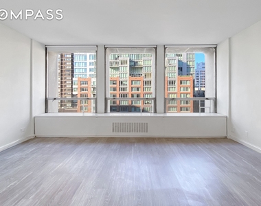 300 E 33rd Street - Photo Thumbnail 1