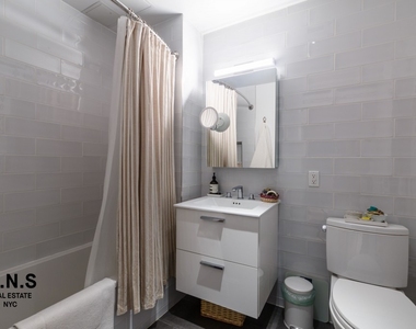 178 N 11th Street - Photo Thumbnail 4