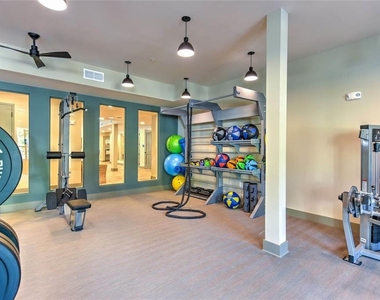 6629 Dan Diciolla Drive - Photo Thumbnail 12