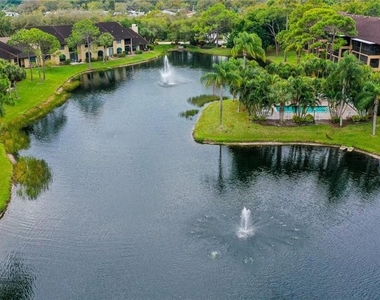 5652 Ashton Lake Drive - Photo Thumbnail 2