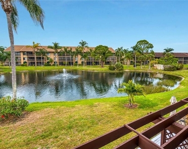 5652 Ashton Lake Drive - Photo Thumbnail 3
