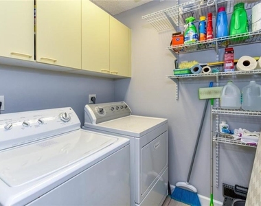 5652 Ashton Lake Drive - Photo Thumbnail 20