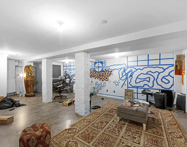 485 Evergreen Ave - Photo Thumbnail 14