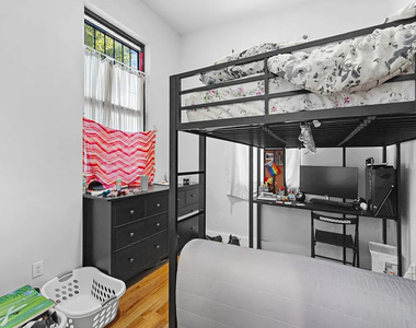 485 Evergreen Ave - Photo Thumbnail 7