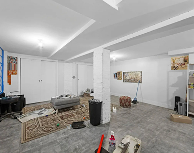 485 Evergreen Ave - Photo Thumbnail 13
