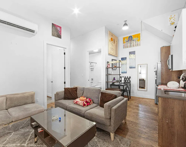 485 Evergreen Ave - Photo Thumbnail 1