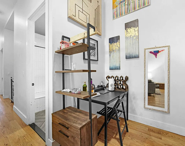 485 Evergreen Ave - Photo Thumbnail 4