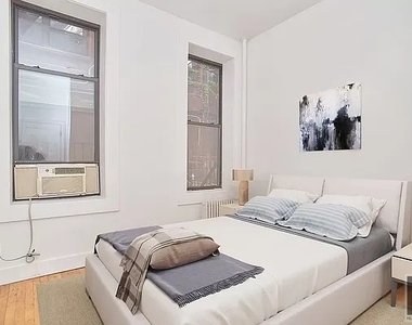 East 53rd Street - Photo Thumbnail 5