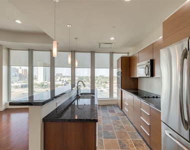 5900 Mosteller Drive - Photo Thumbnail 5