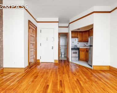 247 W 123rd Street - Photo Thumbnail 5