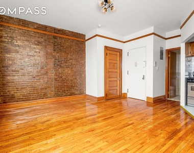 247 W 123rd Street - Photo Thumbnail 6