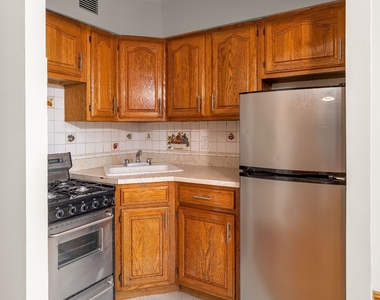 247 W 123rd Street - Photo Thumbnail 7